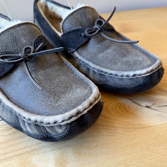 UGG BYRON BOMBER JACKET MOCCASIN SLIPPERS SN 1001545 LEATHER SHEEPSKIN MEN 15 - Picture 4 of 11